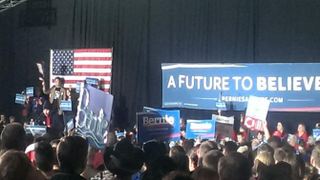 Illustration for article titled Live Update From Iowa: They’re All Running Against the Same Guy